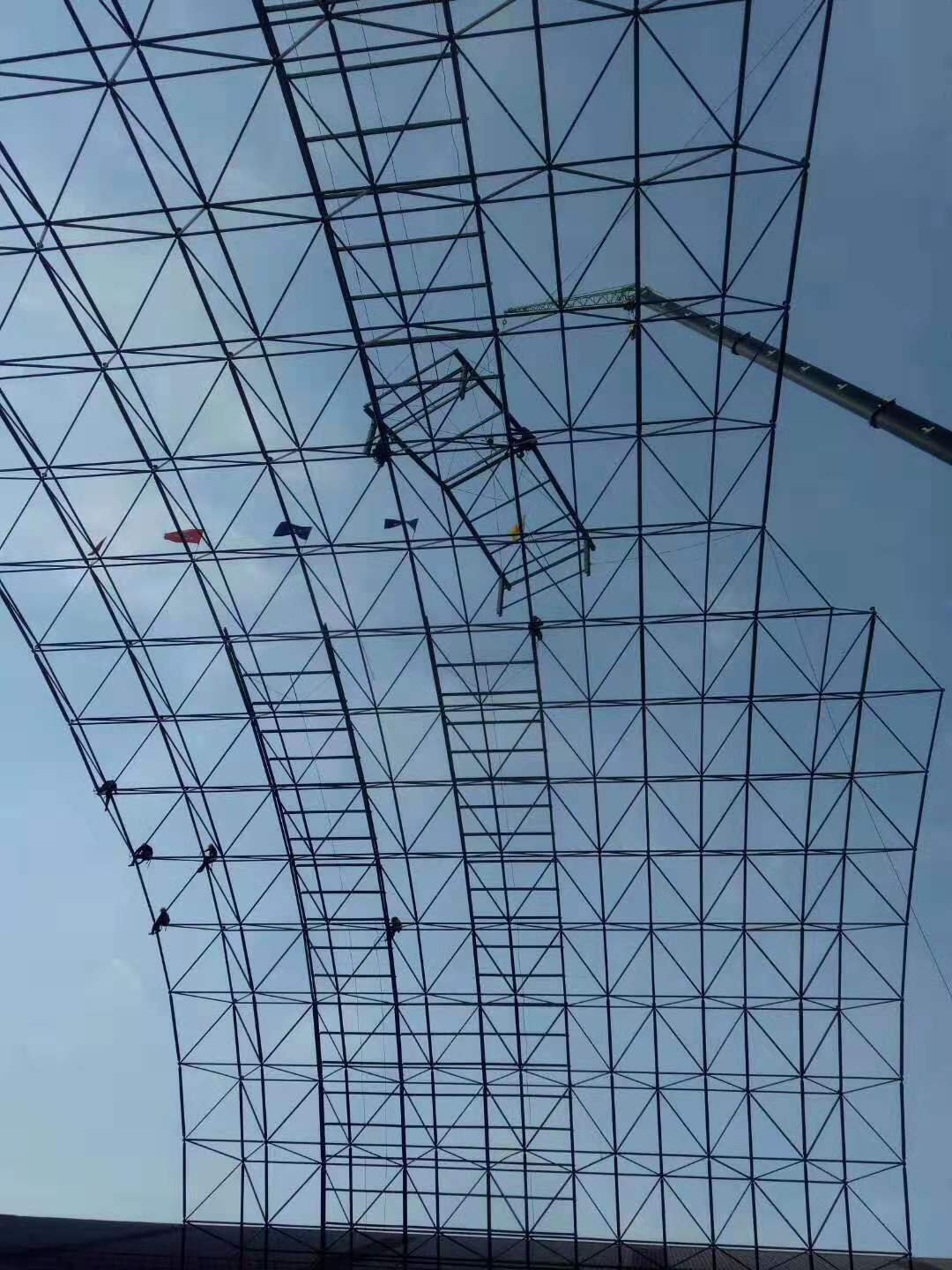 新疆干煤棚网架安装